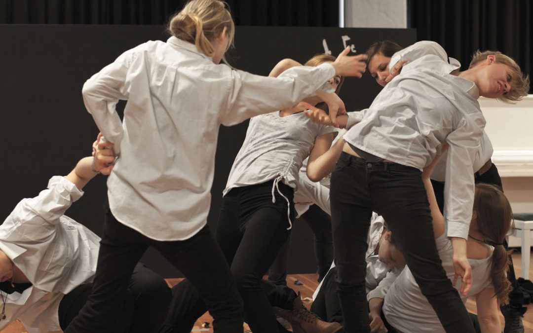 Alles nur Theater also mach kein Drama Baby.
